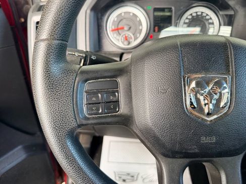 Used 2014 RAM 1500 Express RWD image 16