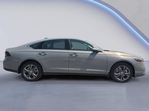 New 2026 Honda Accord EX-L image 7