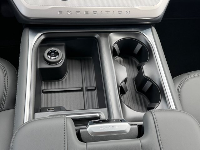 New 2027 Ford Expedition Max Active RWD image 24