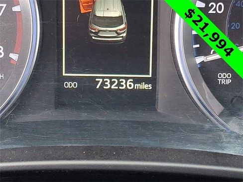 Used 2017 Toyota Highlander XLE image 21