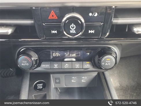 New 2026 Nissan Kicks SV image 20