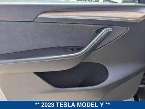 Used 2023 Tesla Model Y Long Range AWD/4WD image 10