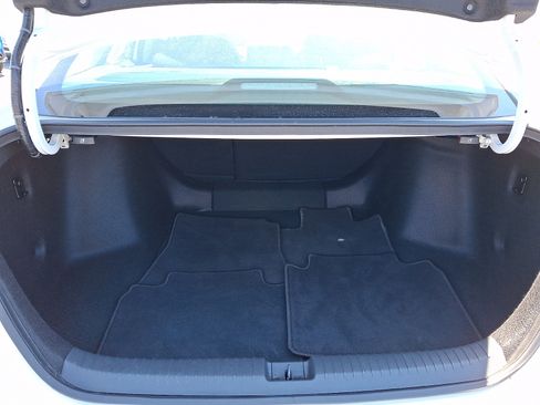 Certified 2024 Honda Accord EX image 28
