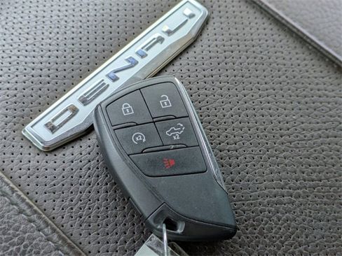 Used 2024 GMC Sierra 3500 Denali w/ Denali Reserve Package image 35