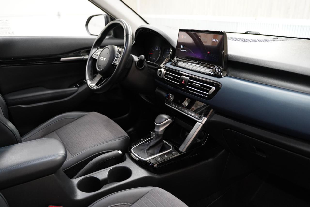 Used 2022 Kia Seltos Nightfall Edition AWD/4WD image 17