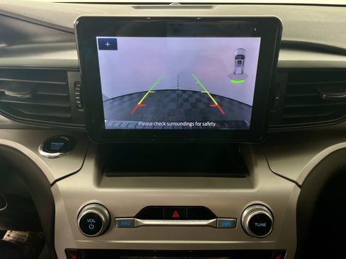 Used 2022 Ford Explorer XLT w/ Class IV Trailer Tow Package image 23