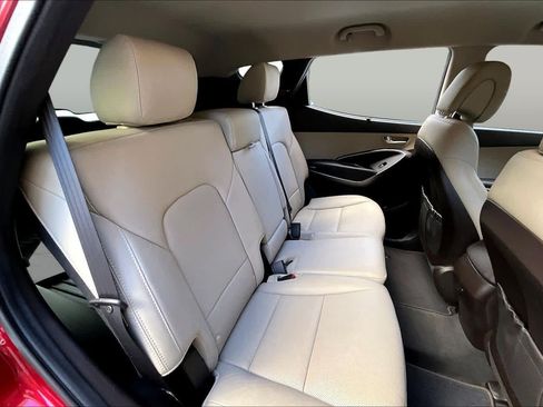 Used 2017 Hyundai Santa Fe Sport FWD image 20