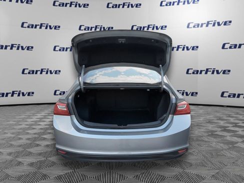 Used 2023 Chevrolet Malibu LT FWD image 11