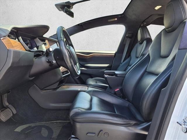 Used 2020 Tesla Model X Long Range AWD/4WD image 9