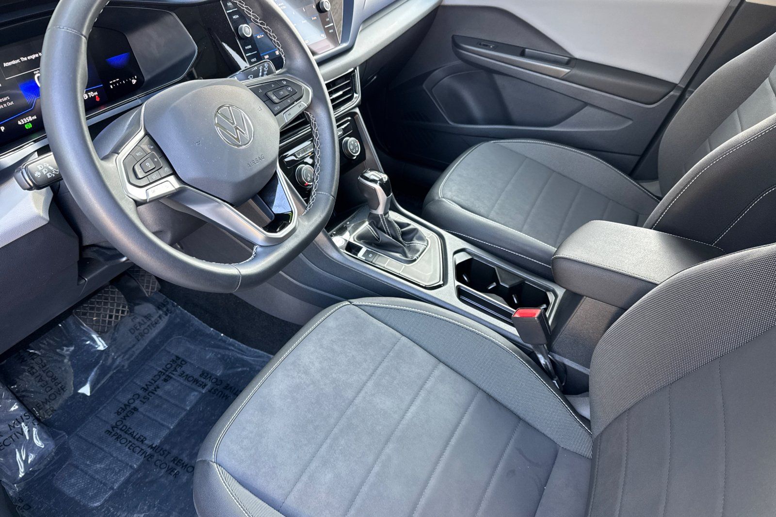 Used 2023 Volkswagen Taos SE FWD image 10