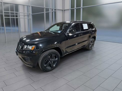 Used 2015 Jeep Grand Cherokee Altitude image 4