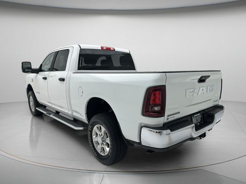 Used 2025 RAM 2500 Big Horn AWD/4WD image 7