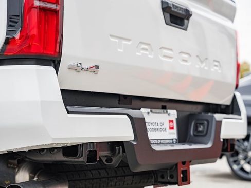 New 2025 Toyota Tacoma SR5 image 7