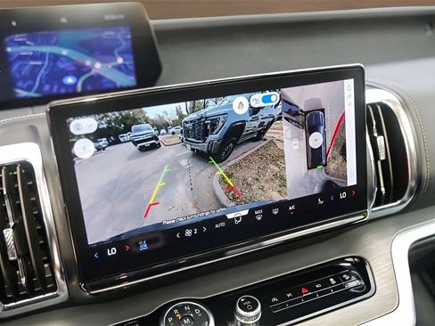 Used 2025 Ford Expedition Max Platinum w/ Driver's Package image 17