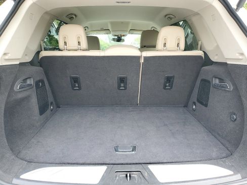 Used 2020 Buick Envision Essence w/ LPO, Cargo Package image 9