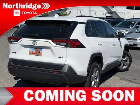 Used 2024 Toyota RAV4 XLE FWD image 4