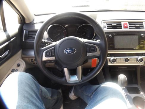 Used 2016 Subaru Legacy 2.5i Premium image 18