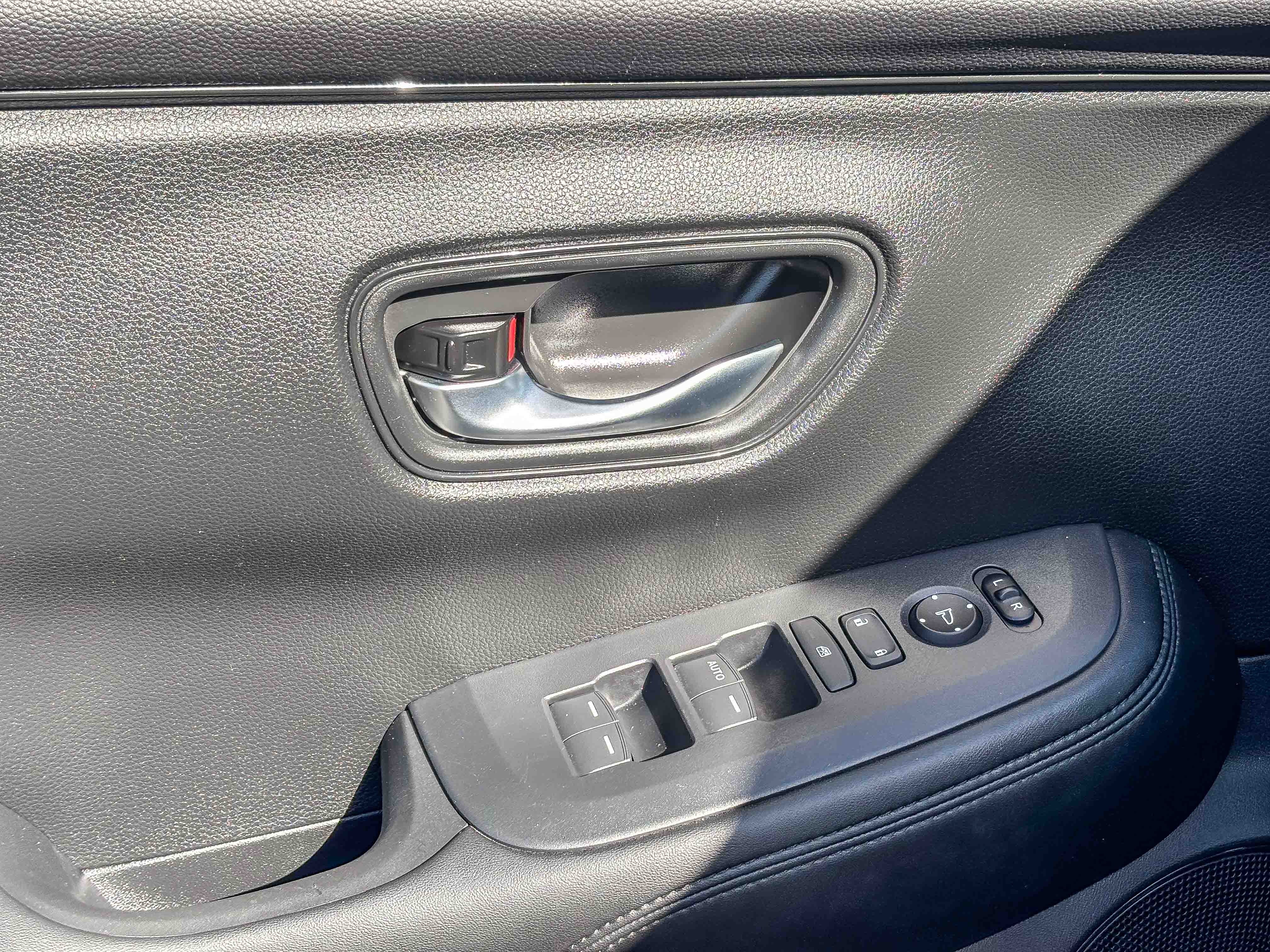 Used 2024 Honda HR-V LX image 22