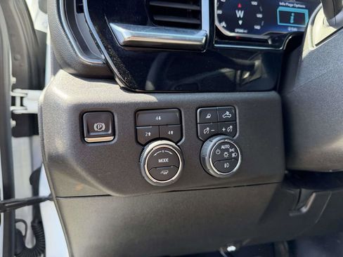 Used 2025 Chevrolet Silverado 2500 LT w/ Safety Package AWD/4WD image 27