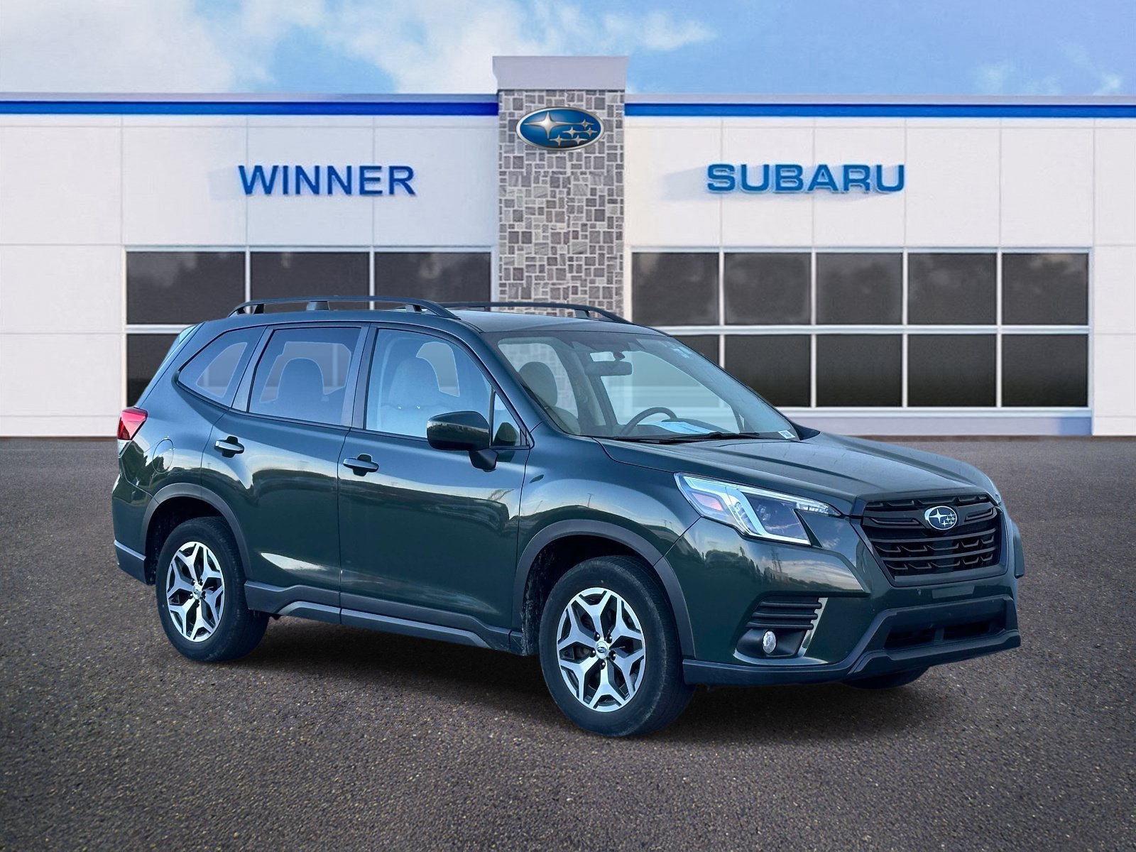 Used 2023 Subaru Forester Premium AWD/4WD image 7