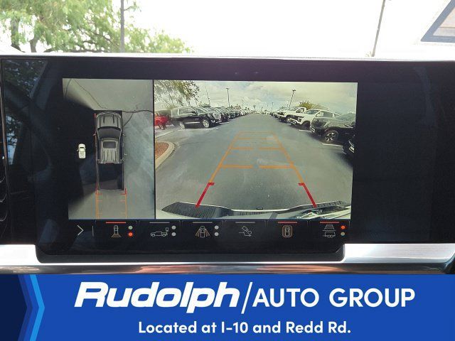 Used 2025 Chevrolet Silverado 1500 High Country AWD/4WD image 19