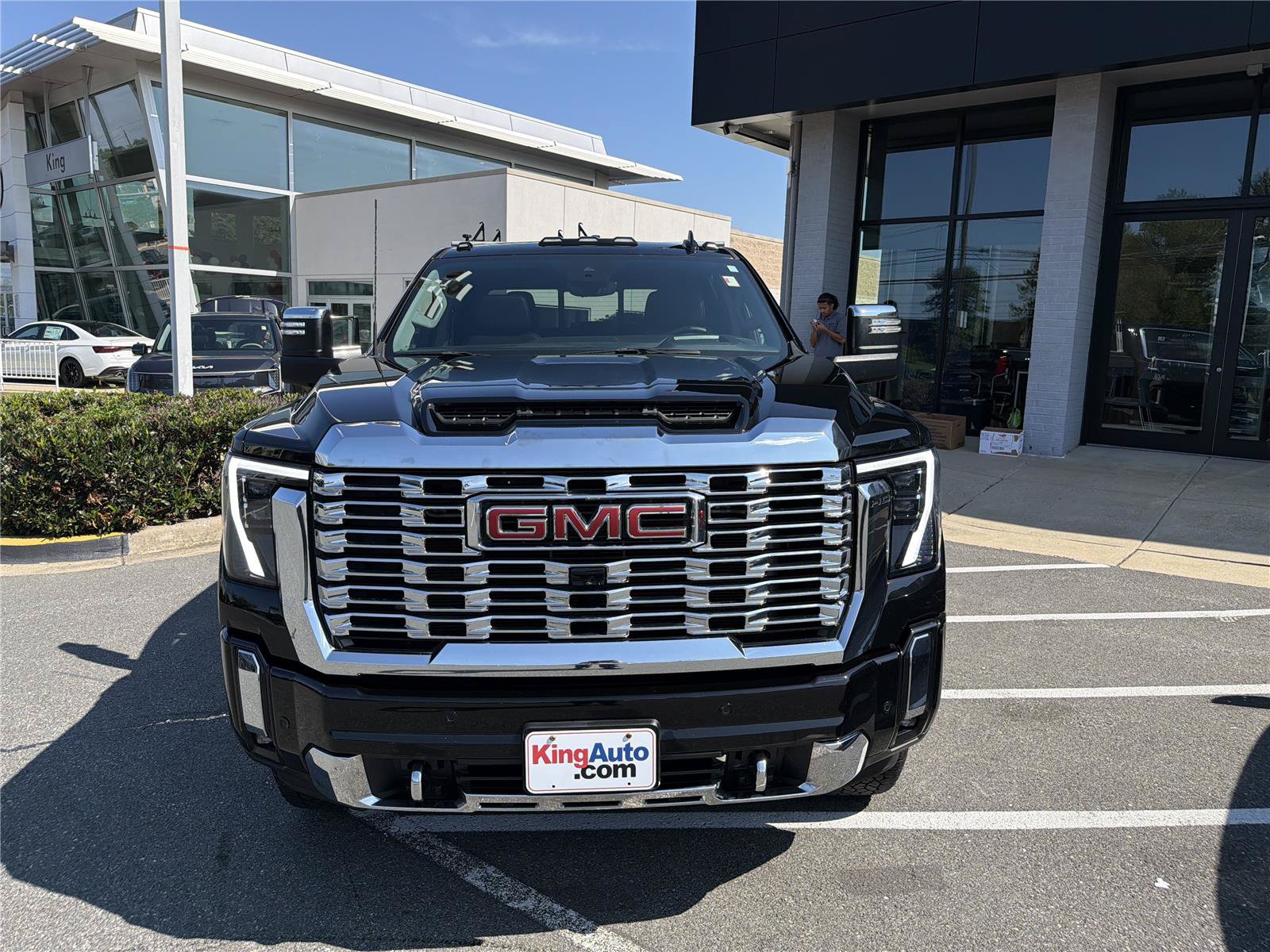 Used 2024 GMC Sierra 2500 Denali w/ Denali Reserve Package AWD/4WD image 11