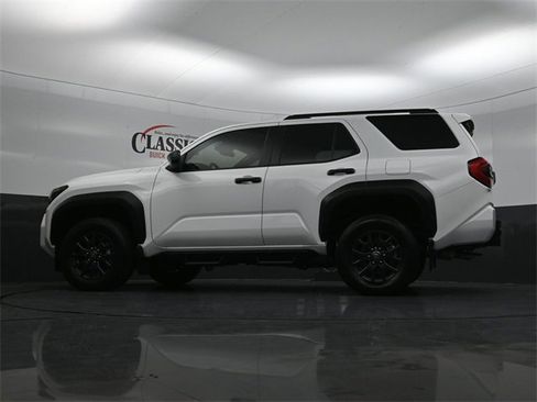 Used 2025 Toyota 4Runner SR5 image 26