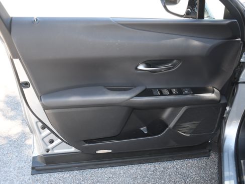 Used 2023 Lexus UX 250h FWD w/ Accessory Package (Z1) image 10