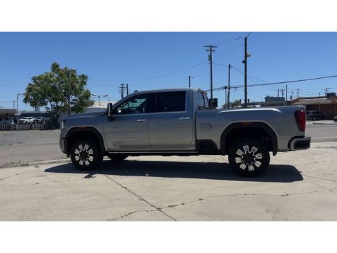New 2026 GMC Sierra 3500 Denali AWD/4WD image 8
