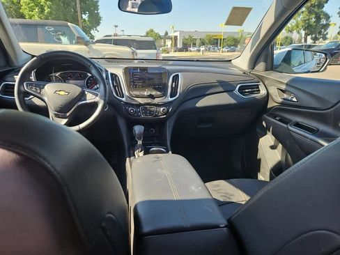 Used 2023 Chevrolet Equinox Premier AWD/4WD image 10