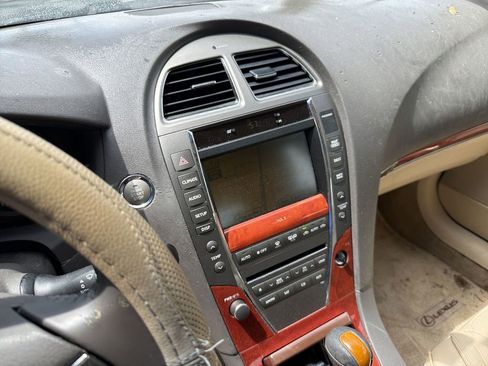 Used 2011 Lexus ES 350 FWD image 25