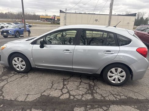 Used 2013 Subaru Impreza 2.0i image 10