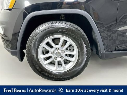Used 2019 Jeep Grand Cherokee Laredo AWD/4WD image 35
