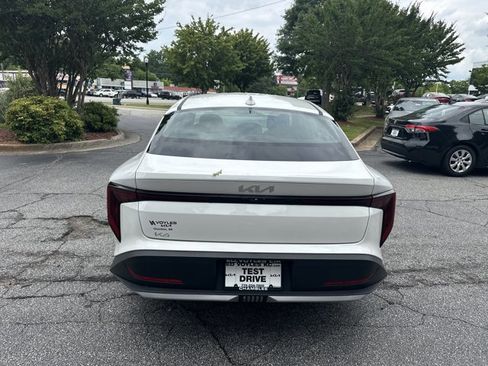 Certified 2025 Kia K4 FWD image 7