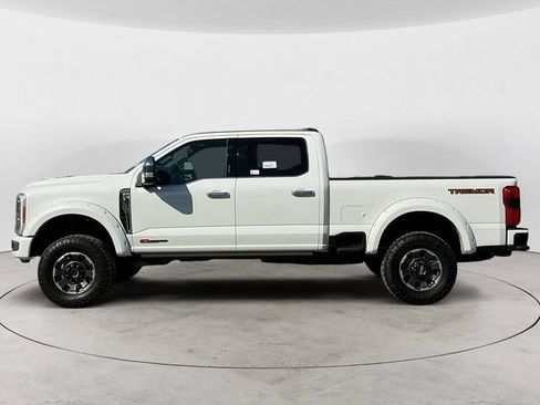 Used 2023 Ford F350 Platinum w/ Tremor Off-Road Package AWD/4WD image 2