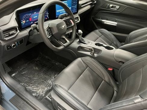 New 2026 Ford Mustang GT Premium w/ GT Performance Package RWD image 10