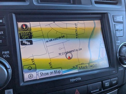 Used 2012 Toyota Highlander 4WD image 22