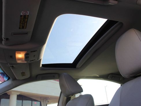 Used 2014 Lexus ES 350 w/ Luxury Package FWD image 20