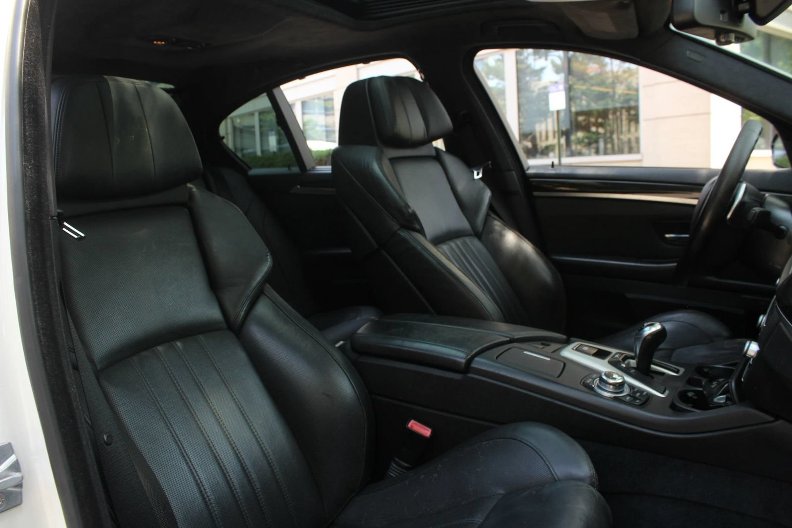 Used 2013 BMW M5 RWD image 27