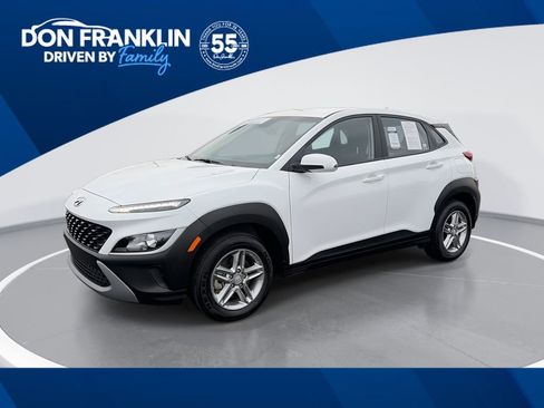 Used 2023 Hyundai Kona SE image 1