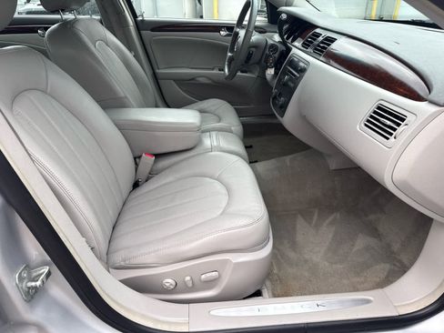 Used 2011 Buick Lucerne CXL w/ Driver Confidence Package image 12