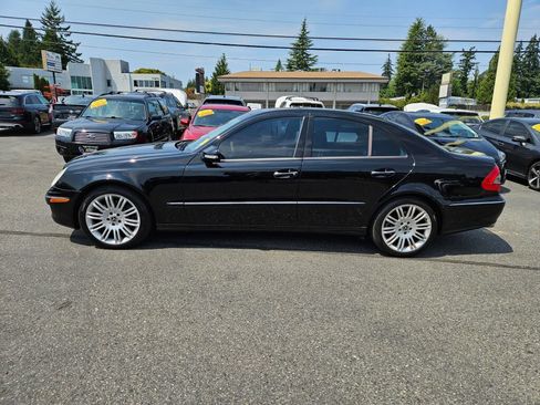 Used 2008 Mercedes-Benz E 350 4MATIC Sedan image 7