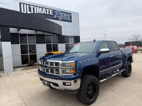 Used 2015 Chevrolet Silverado 1500 LTZ Z71 w/ LTZ Plus Package image 2