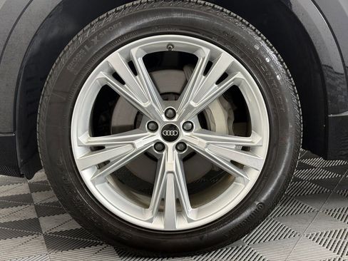 Certified 2022 Audi Q8 Premium Plus image 12