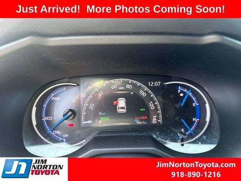 Used 2019 Toyota RAV4 XSE AWD/4WD image 8