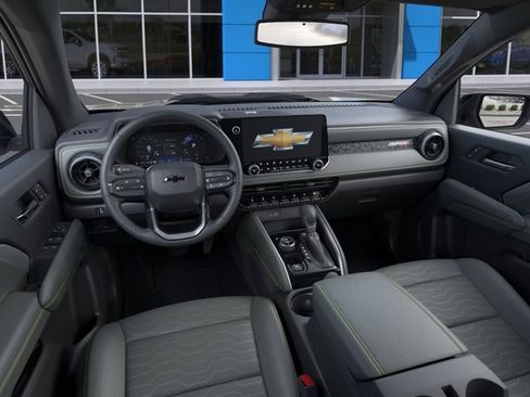 New 2026 Chevrolet Colorado ZR2 w/ Technology Package AWD/4WD image 18