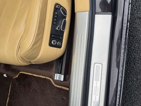 Used 2014 Bentley Flying Spur W12 image 12