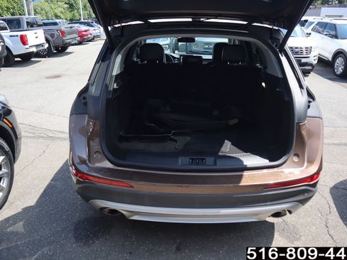 Used 2022 Lincoln Corsair AWD w/ Premium Package image 28