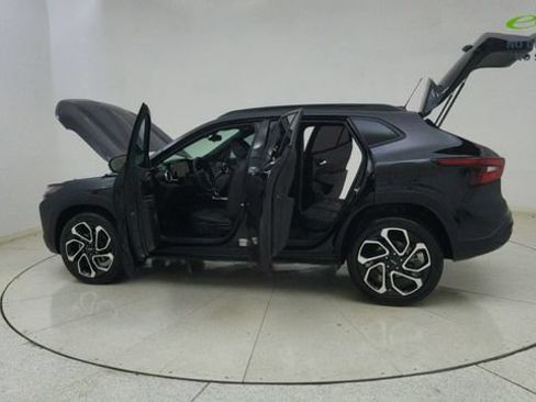 Used 2025 Chevrolet Trax RS w/ Driver Confidence Package FWD image 72