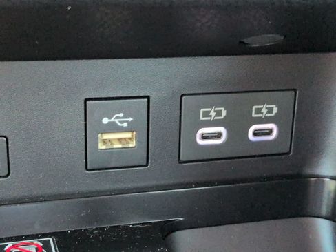 Used 2026 Toyota Camry SE FWD image 20